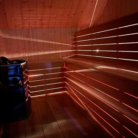 Wczasy Sloneczny Z Sauna アパート