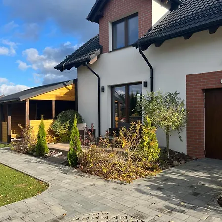 Wczasy Sloneczny Z Sauna アパート フミエルノ